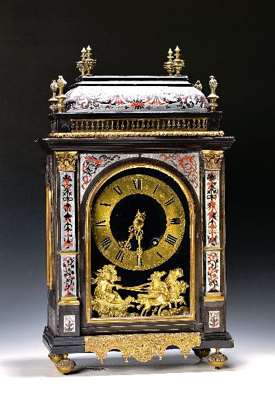 Religieuse, Frankreich um 1870, nach Vorbild um 1700, aufwendig gearbeitet in Boulle- Technik mit Zinn und Schildpatt, seitlich verglast, rückseitig ...