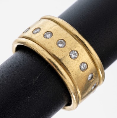 18 kt Gold Brillant-Ring, GG 750/000, schwere Verarbeitung, 18 Brillanten zus. ca. 0.54 ct Weiß/si, RW 60, ca. 17.2 g