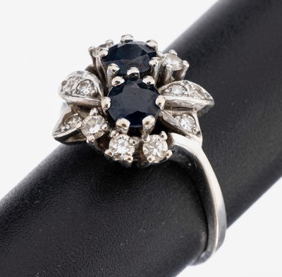 14 kt Gold Saphir-Diamant-Ring, WG 585/000,2 rundfacett. Saphire zus. ca. 1.0 ct, 6 8/8- Diamanten und 6 Brillanten zus. ca. 0.30 ct Weiß/si, RW ...