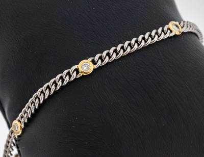 Platin und 18 kt Gold Brillant-Armband, Pt 950 und GG 750/000, 6 in GG gefasste Brillanten zus. ca. 0.30 ct feines Weiß/lr-vs,L. ca. 19 cm, ...