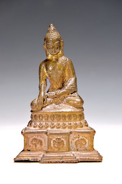 Buddha, Thailand, um 1900, Bronze, meditierende Haltung auf Lotussockel, Geste der Erdberührung, H. ca. 12cm