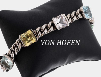 18 kt Gold Farbstein-Armband, WG 750/000, schwere massive Verarbeitung, 3 facett. Aquamarine, 1 facett. Morganit und 1 facett. Beryll zus. ca. 30.0 ...