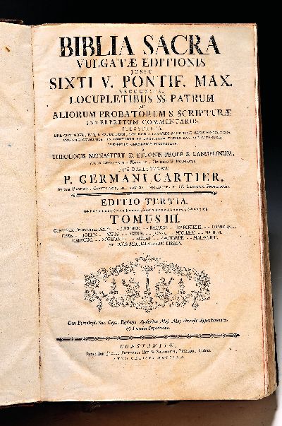 Biblia Sacra vulgatae, sog. Cartier-Bibel, Konstanz, Jakob Friedrich Bez 1770, 4 Teile in 2 Bänden, 3. Auflage nach 1750, gr.4°, Ldr. lädiert, ...