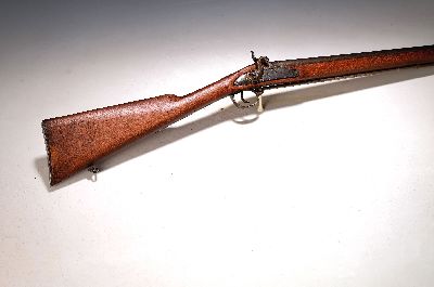 Jagdgewehr, de Maubeuge, gravierte Schloßscheibe, wohl französische Vogelflinte, Percussion, kleine Ausbesserungen, Alters- und Gebr.schäden
