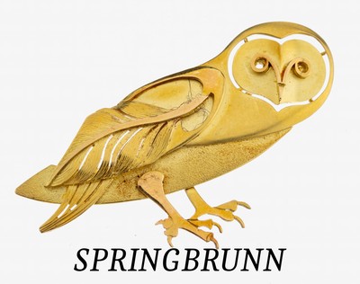 18 kt Gold Brosche, GG 750/000, Darstellungeiner Eule, Oberfläche pol. matt. und strukt.,ca. 5.3 x 2.6 cm, ca. 9.1 g, sign. SPRINGBRUNN