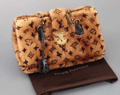Extrem seltene LOUIS VUITTON Handtasche, Modell "le Fabuleux Monogramm" aus Nerz und Alligator-Leder, limitierte Edition von 2004, aged ...