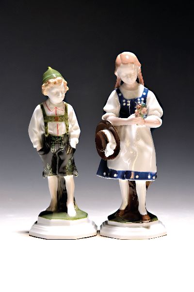 Paar Porzellanfiguren, Tiroler Pärchen, Rosenthal, Entw. Karl Himmelstoß (1912), Porzellan, farbig bemalt, H. 18,5 cm
