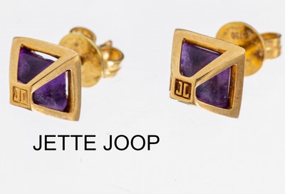 Paar 18 kt Gold JETTE JOOP Amethyst- Ohrstecker, GG 750/000, pyramidal mit facett. Amethysten, JJ sign., ca. 2.8 g