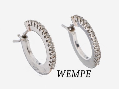 Paar 18 kt Gold WEMPE Brillant-Creolen, WG 750/000, 28 Brillanten zus. ca. 0.14 ct Weiß/si, D. ca. 1.5 cm, ca. 3.8 g, sign.