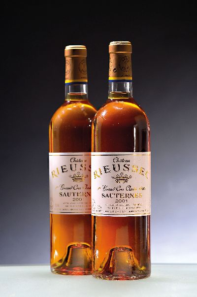 4 Flaschen 2001 Chateau Rieussec, Premier Grand Cru Class, Sauternes, Bordeaux, Frankreich, je 75 cl, 13,5 % Vol., Füllstand: high fill, ...