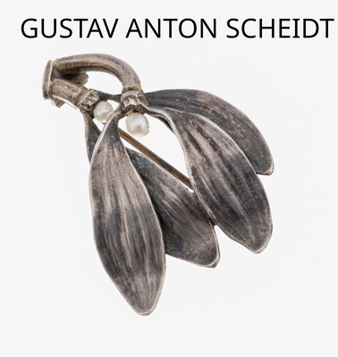 Jugendstilbrosche "Mistelzweig" Österreich um 1900, Meistermarke GUSTAV ANTON SCHEIDT,900er Silber, überaus feine, naturalistische ...