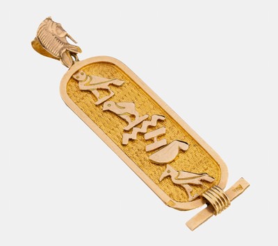 18 kt Gold Anhänger, GG 750/000 gepr., länglich oval mit Hieroglyphen, Öse mit Pharaoim Profil, L. ca. 4.7 cm, ca. 4.4 g