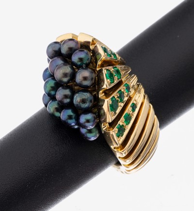 18 kt Gold Tsavorith-Perl-Ring, GG 750/000,außergewöhnliche Gestaltung, 14 rundfacett. Tsavorithe zus. ca. 0.50 ct, Zuchtperlen gefärbt in ...