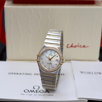 OMEGA Constellation Damenarmbanduhr in Stahl/Gold mit Diamanten Referenz 766.1201, Schweiz um 2010, Automatik, Boden aufgedr., orig. Gliederband m. ...