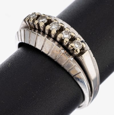 14 kt Gold Brillant-Ring, WG 585/000, 5 Brillanten zus. ca. 0.10 ct Weiß/si, RW 59, ca. 5.4 g