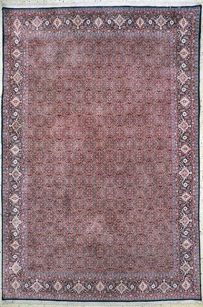 Bidjar, Persien, Ende 20.Jhd, Korkwolle, ca. 290 x 202 cm, EHZ: 2, Fleck am Rand