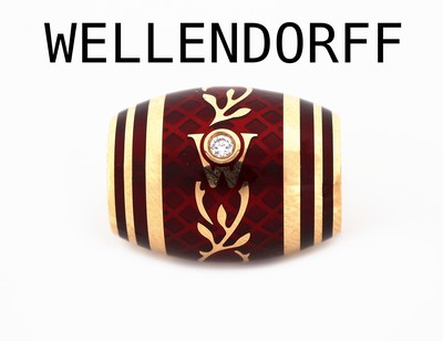 18 kt Gold WELLENDORFF Ronde "Kirsche", GG 750/000, rotes, transluzides Kaltemail, Brillanten zus. ca. 0.06 ct, L. ca. 1.5 cm, ca. 9.9 g