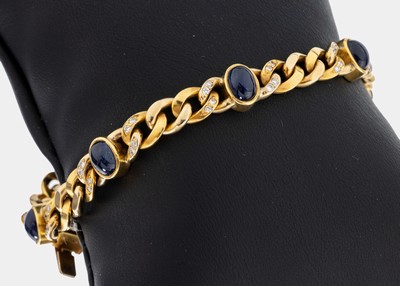 18 kt Gold Saphir-Brillant-Armband, GG 750/000, 5 Saphir-Cabochons zus. ca. 8.5 ct, 40 Brillanten zus. ca. 0.40 ct Weiß/si, L. ca.17.5 cm, ...