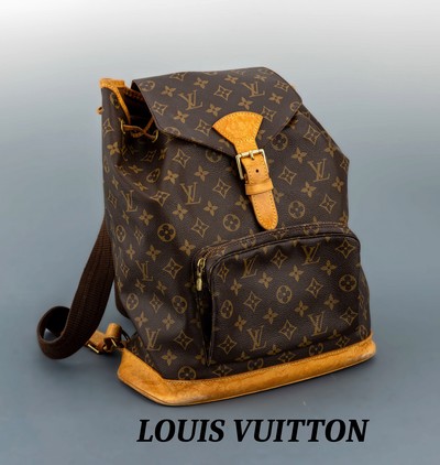 LOUIS VUITTON Rucksack, "Montsouris Back- pack GM", Monogram Canvas, Besätze naturfarb. Leder, goldfarb. Hardware, aufges. Reißver- ...