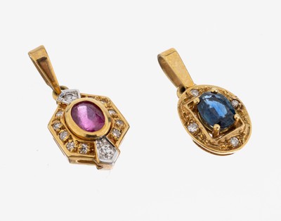 Konvolut 2 14 kt Gold Farbstein-Brillant- Anhänger, GG 585/000, 1 x ovalfacett. Rubinca. 0.30 ct , 12 8/8-Diamanten zus. ca. 0.06 Weiß/si, 1 x ...