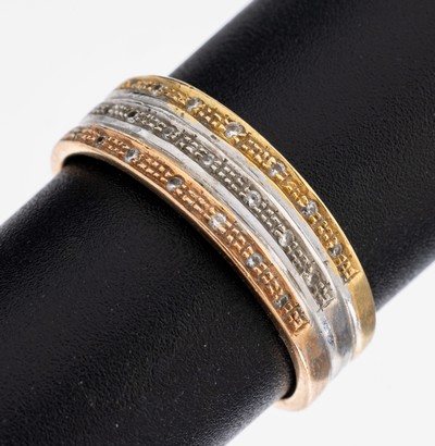 18 kt Gold Diamant-Ring, GG/WG/RG 750/000, kl. Diamant-Besatz, RW 59, ca. 5.2 g