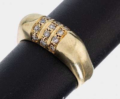 14 kt Gold Diamant-Ring, GG 585/000, 15 8/8-Diamanten zus. ca. 0.15 ct Weiß/si-p1, RW 47, ca. 2.9 g