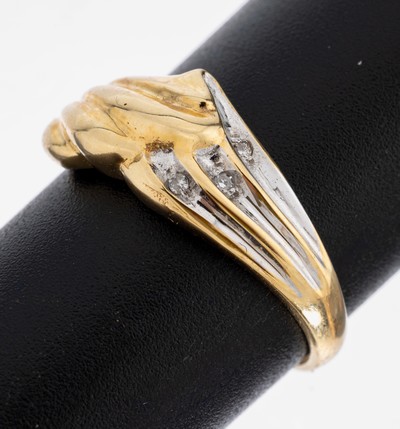 14 kt Gold Diamant-Ring, GG/WG 585/000, 3 8/8-Diamanten zus. ca. 0.03 ct Weiß/si, RW 55, ca. 3.4 g