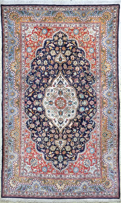 Teheran kork fein, sign., Persien, Mitte 20.Jhd. Korkwolle mit Seide, ca. 222 x 135 cm, EHZ: 1-2