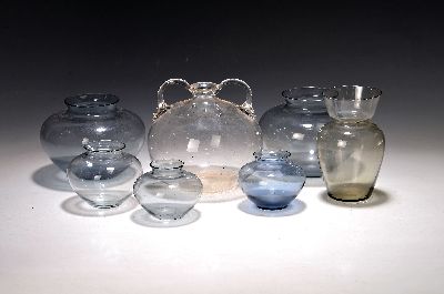 Sammlung aus 10 Glasvasen, überwiegend Entw. Wilhelm Wagenfeld (1900-1990) für WMF Geislingen Weißwasser, 1950/60er-Jahre, farbloses bzw. ...