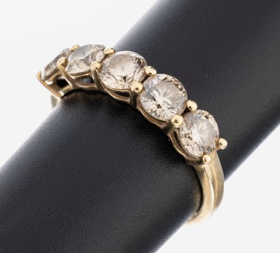 14 kt Gold Brillant-Ring, GG 585/000, 5 Brillanten zus. ca. 1.0 ct get.-Braun/p1, RW 56, ca. 2.5 g