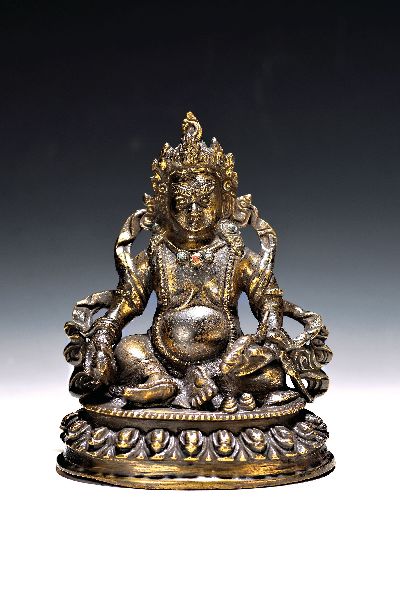 Bronzefigur, Mahakala, Mongolei, mit roten und blauen Glassteinen, H. ca. 15 cm, B. 12 cm