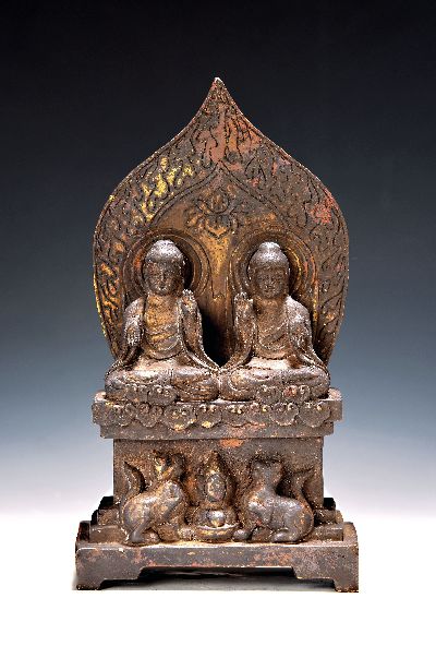 Bronzefigur, Buddhagruppe/zwei Buddhas, Mongolei, 20. Jh., zwei sitzende Buddhas auf gemeinsamen Thron, ca. 23x12.5 cm