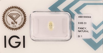 Loser ovaler Diamant 0.65 ct Natural Fancy Light Greenish Yellow/si 2, verschweißt, IGI Zertifikat