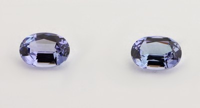 Lot 2 lose Tansanite, zus. ca. 1.70 ct, ovalfacett.