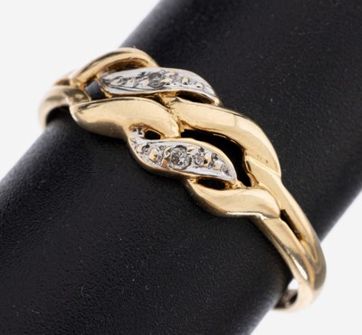 14 kt Gold Brillant-Ring, GG 585/000, Ringkopf durchbrochen, 2 Brillanten zus. ca. 0.02 ct Weiß/si, RW 62, ca. 1.9 g