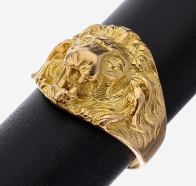 18 kt Gold Herrenring, GG 750/000, qualitätvolle Verarbeitung, Ringkopf in Form eines brüllenden Löwen, RW 65, ca. 11.5 g