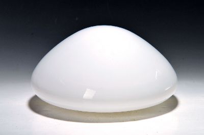 Decken- oder Wandlampe, Entw. Wilhelm Wagenfeld (1900-1990), milchweisser Glasschirm, Wandmontur, Schirm D. 30 cm, Elektrifizierung nicht geprüft