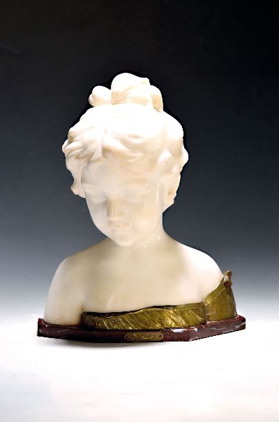 Büste, Italien, um 1900, Alabaster, bez.: Poeme, junge Frau, Metallapplikation als Gewand, Marmorplinthe, sign. Gino AG, H. ca. 31 cm