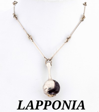 LAPPONIA Collier, Finnland, 1976, 925er Silber, abstraktes Mittelteil mit Acryl, Ketteaus länglichen Stäben, L. ca. 73 cm, Hakenschließe