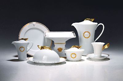 Frühstückservice für 6 Personen, Rosenthal, Entwurf Gianni Versace, Modell Medaille Meandre d'or, Formentwurf Paul Wunderlich, Kaffeekanne, ...