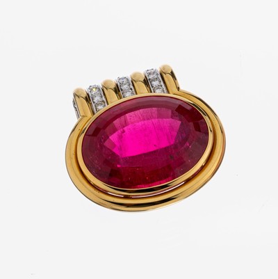18 kt Gold Turmalin-Brillant-Clipanhänger, GG/WG 750/000, aufwendige Goldschmiedearbeit, getreppter Aufbau, ovalfacett. Rubellit ca. 60.0 ct, 15 in ...