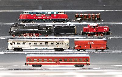 Konvolut Modelleisenbahnen: Märklin, Spur H0, Bj. überwiegend 1958-1972, Diesel-/E-Loks 3011, 3013, 3014, 3016, 2x 3021, 3034, 3037, 3038, 3050, ...