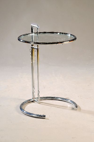 Adjustable Table, Entw. Eileen Gray (1878 -1976), Ausführung Classicon, verchromtes Stahlrohrgestell, höhenverstellbar, Glasplatte, ...