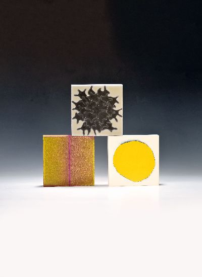 Drei Arbeiten von Ulrich Plieschnig, Christine Giesing und Ruth Maria Obrist, Öl/Lwd, jeweils rückseitig signiert, je ca. 15x15cm, aus der Edition ...