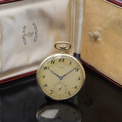 TÜRLER ZÜRICH offene Taschenuhr in GG 750/000, Schweiz um 1927, glattes Geh. l. dell., Rückdeckel innen m. Widmung, champagnerfarb. Zifferbl. m. ...