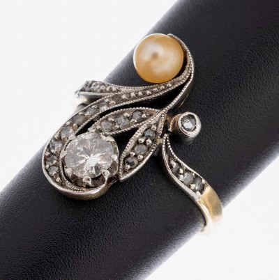 14 kt Gold Diamant-Perl-Ring, GG 585/000 gepr., Ringkopf schauseitig Platin, florale Gestaltung, 1 erhaben gefasster Altschliffdiamant ca. 0.35 ct ...