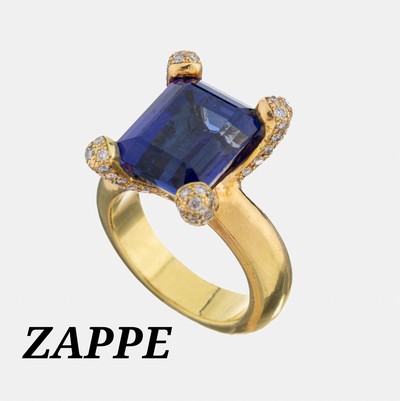 18 kt Gold ZAPPE Tansanit-Brillant-Ring, GG 750/000, hoher Ringkopf bes. mit einem facett. Tansanit-Baguette ca. 14.31 ct (grav.)(Risse), ...