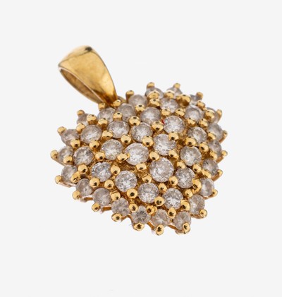 18 kt Gold Brillant-Herzanhänger, GG 750/000, 41 Brillanten zus. ca. 0.50 ct Weiß/si-p, ca. 2.8 g, Meistermarke unged.
