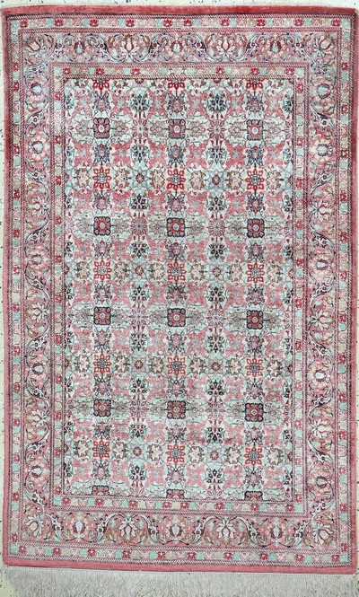 Ghom Seide fein, Persien, Ende 20.Jhd, reine Naturseide, ca. 157 x 100 cm, ca. 1,0 Mio. Kn/qm, Reinigungsbedürftig, EHZ: 2