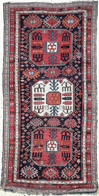 "Chaili"Schirwan antik, Kaukasus, ca. datiert 1911 , Wolle auf Wolle, ca. 214 x 110 cm, EHZ: 3, (kleines Loch)